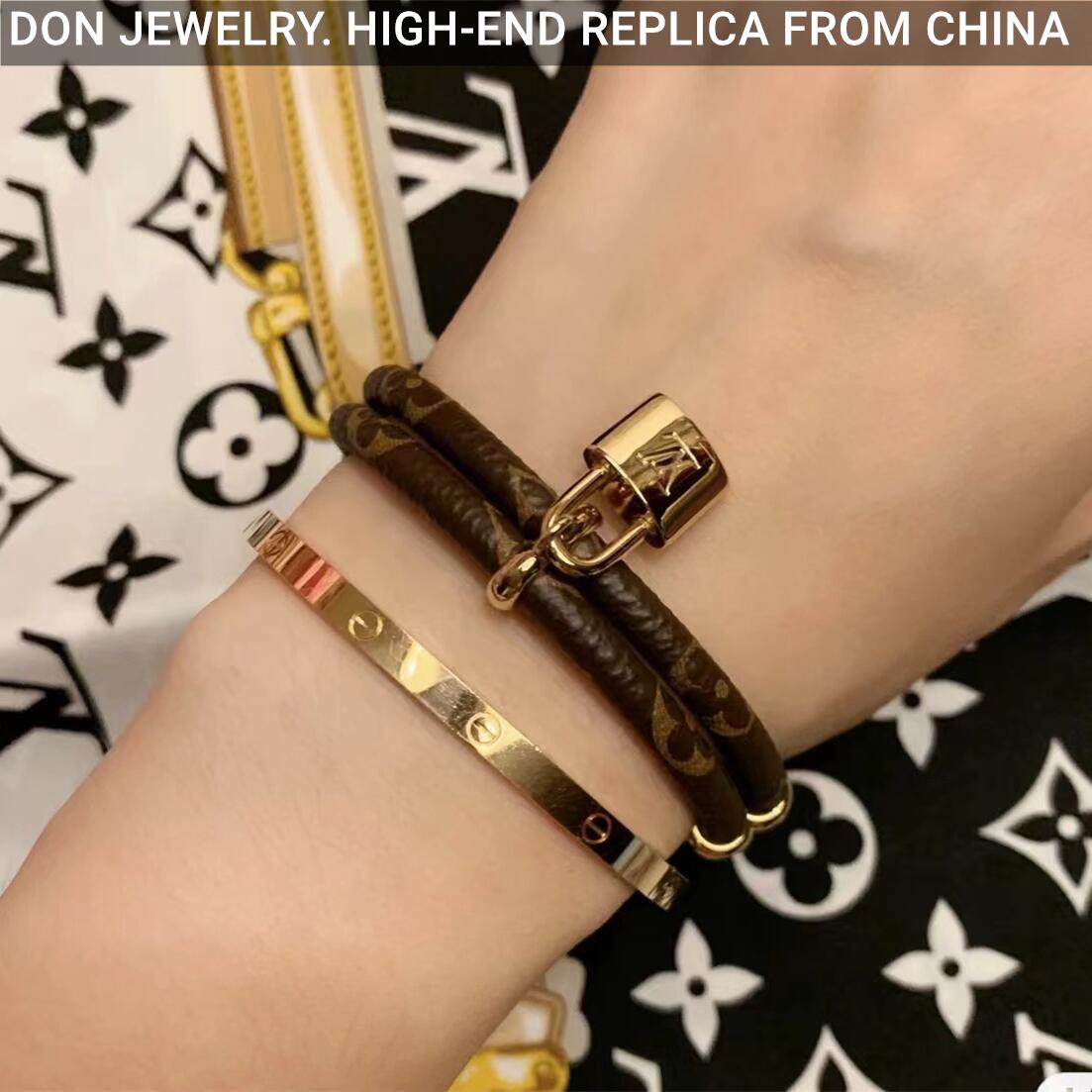 LOUIS VUITTON Lock Charm bracelet